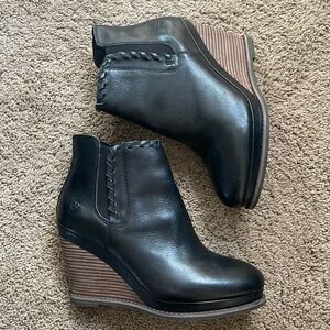 Ariat wedge bootie-sz 10B